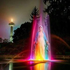 Meet your Posher, Alma